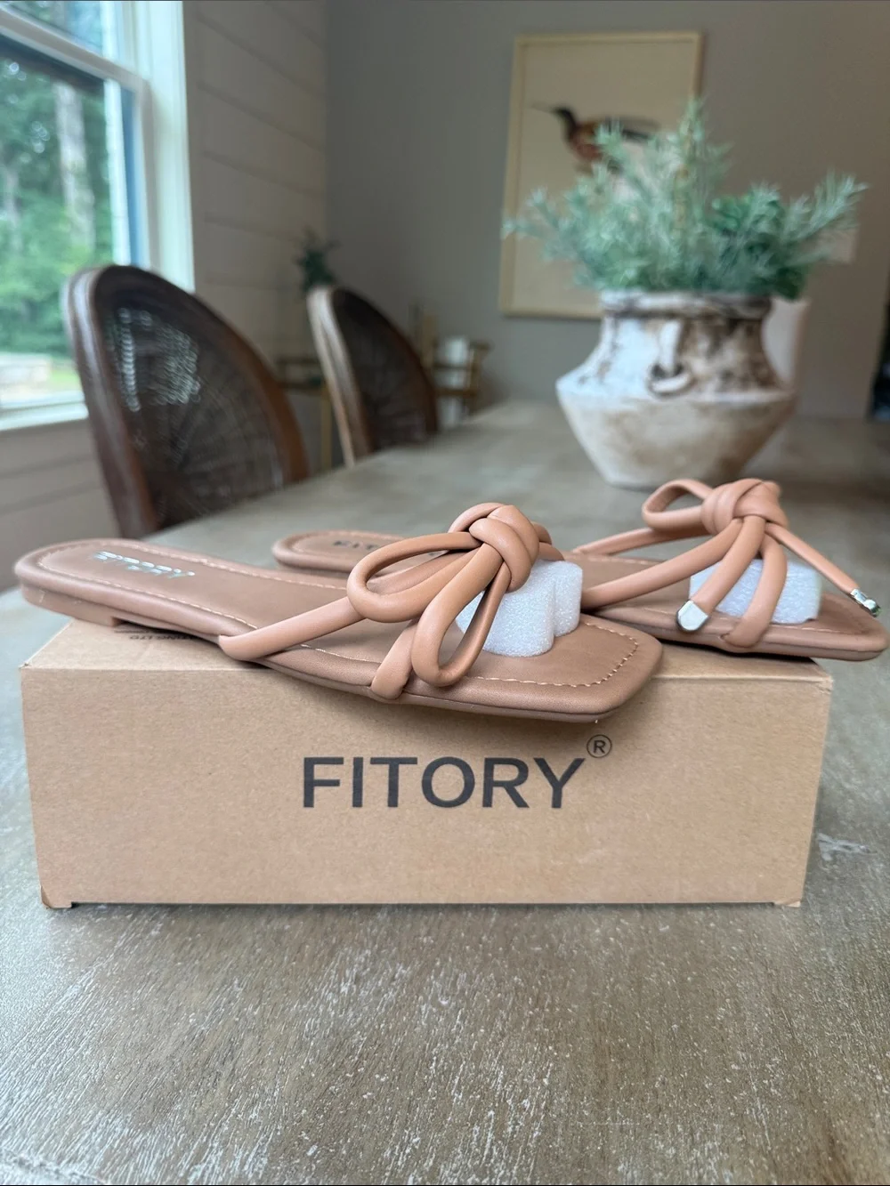 Fitory Camel Knot-Detail Thong Sandals